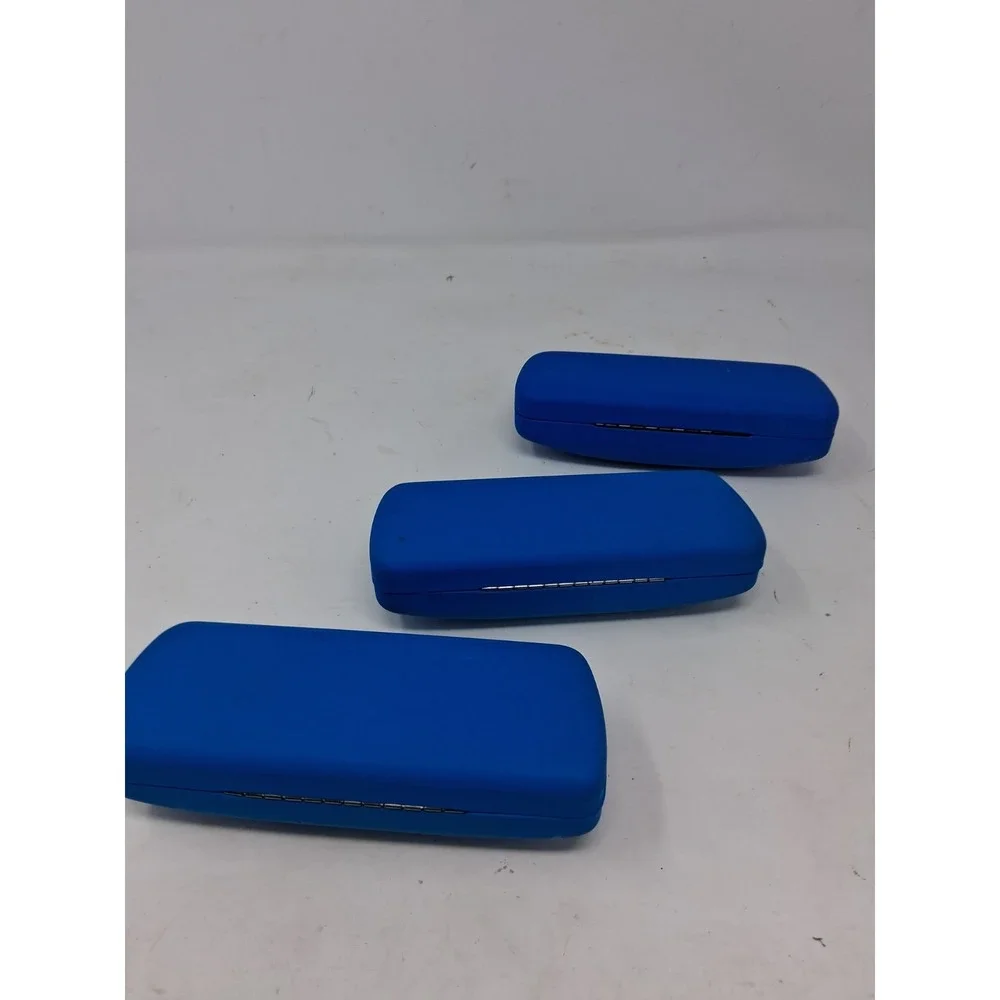 3 PIECES GLASSES USA CLAMSHELL EYEGLASSES / SUNGLASSES CASE BLUE. X